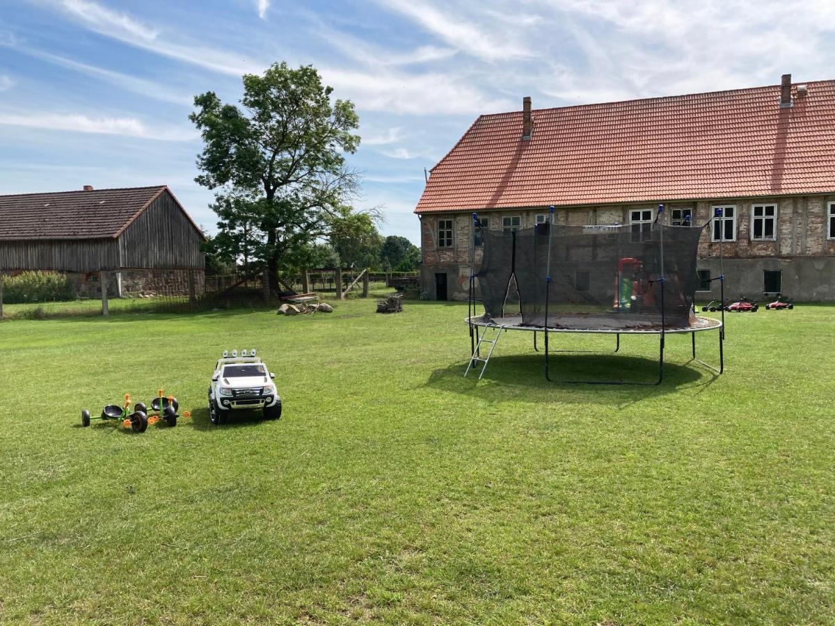 Gutshaus Pinnow Pinnow  Eksteriør billede